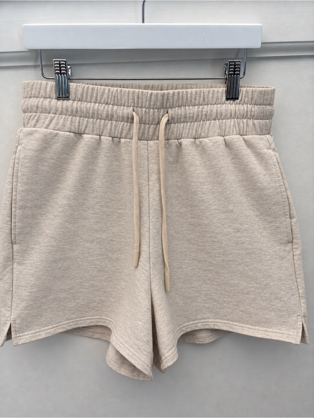 Varley Women's Drawstring Lounge Shorts in Beige Size Small